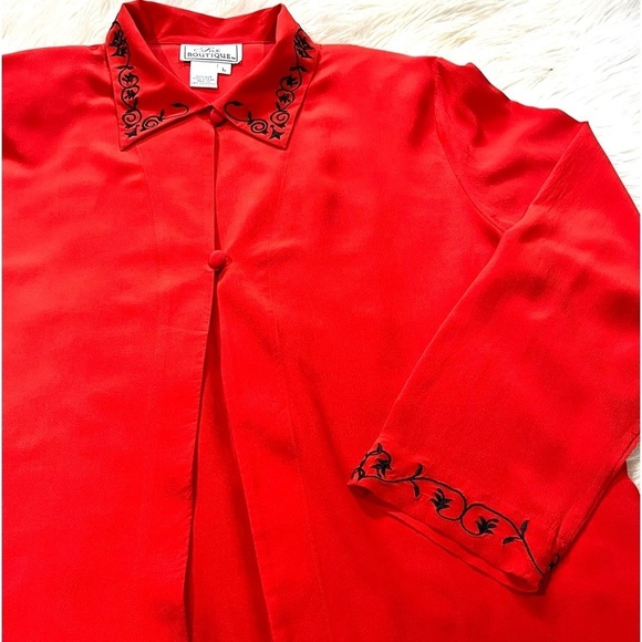 Vintage 100% Silk Red w/ Black Embroidering 2 Button Cardigan Open Blouse - Picture 7 of 16